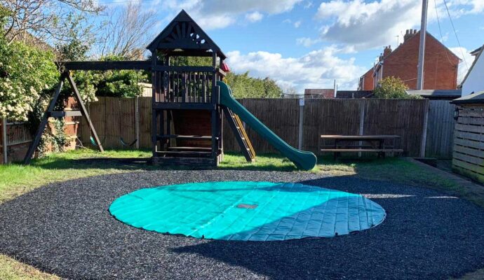 Rubber Turf Safety Surfacing-Bonded Rubber Mulch Rubber Turf Safety Surfacing-Bonded Rubber Mulch